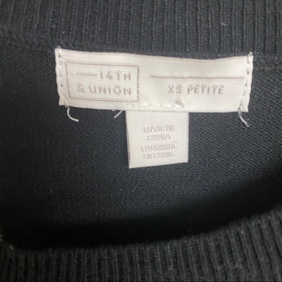 14th & Union | Colorblock Pullover Sweater Ivory - Picture 3 of 6